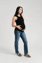 Load image into Gallery viewer, 30" Straight Leg Jean w/ Bellyband in Oaklee