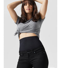Load image into Gallery viewer, Black Postpartum Skinny Jeans- M