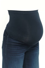 Load image into Gallery viewer, 32" Better Butter Wide Leg Maternity Jean in Yanique
