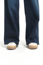 Load image into Gallery viewer, 32" Better Butter Wide Leg Maternity Jean in Yanique