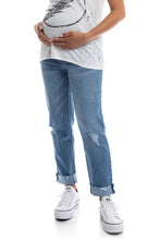 Load image into Gallery viewer, 27" Cuffed Slim Girlfriend Jeans in Jaimie