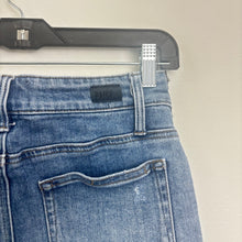 Load image into Gallery viewer, Cutoff Denim Shorts - XS
