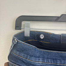 Load image into Gallery viewer, Full Panel Maternity Jean Short - M

