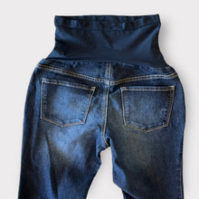 Load image into Gallery viewer, Petite Bootcut Jeans- XS
