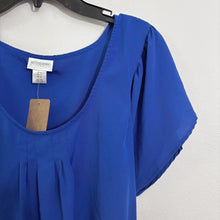 Load image into Gallery viewer, Ruffle Sleeve Maternity Blouse - L
