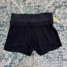 Load image into Gallery viewer, Maternity Short - L
