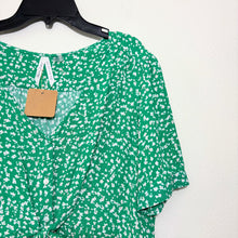 Load image into Gallery viewer, Floral Nursing Top - M
