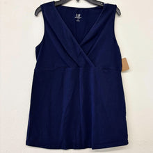 Load image into Gallery viewer, Deep V Tank Top - M
