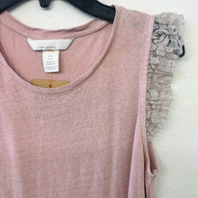 Load image into Gallery viewer, Lace Trim Tank Top - S
