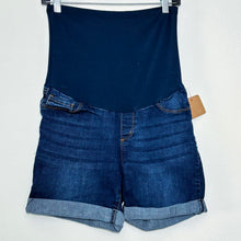 Load image into Gallery viewer, Denim Shorts - M
