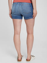 Load image into Gallery viewer, 4" Under Belly Panel Denim Shorts

