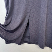 Load image into Gallery viewer, Nursing Activewear Top - Large
