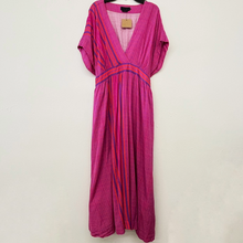 Load image into Gallery viewer, Maxi Dress - XL
