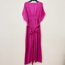 Load image into Gallery viewer, Maxi Dress - XL
