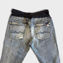 Load image into Gallery viewer, Distressed Boot Cut Denim- size 32
